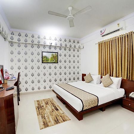 The Liverpool Blue Hotels Bangalore Ngoại thất bức ảnh