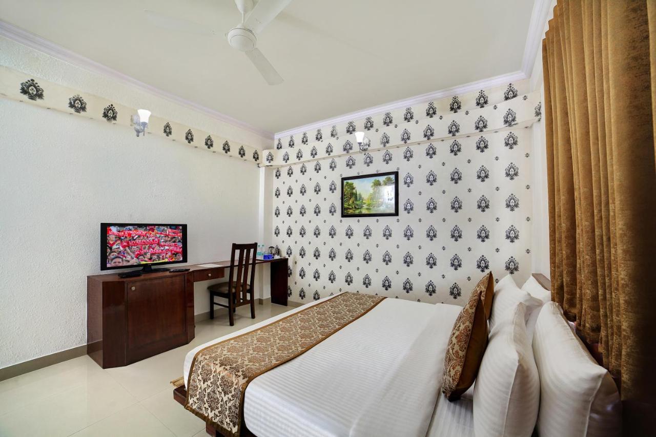 The Liverpool Blue Hotels Bangalore Ngoại thất bức ảnh
