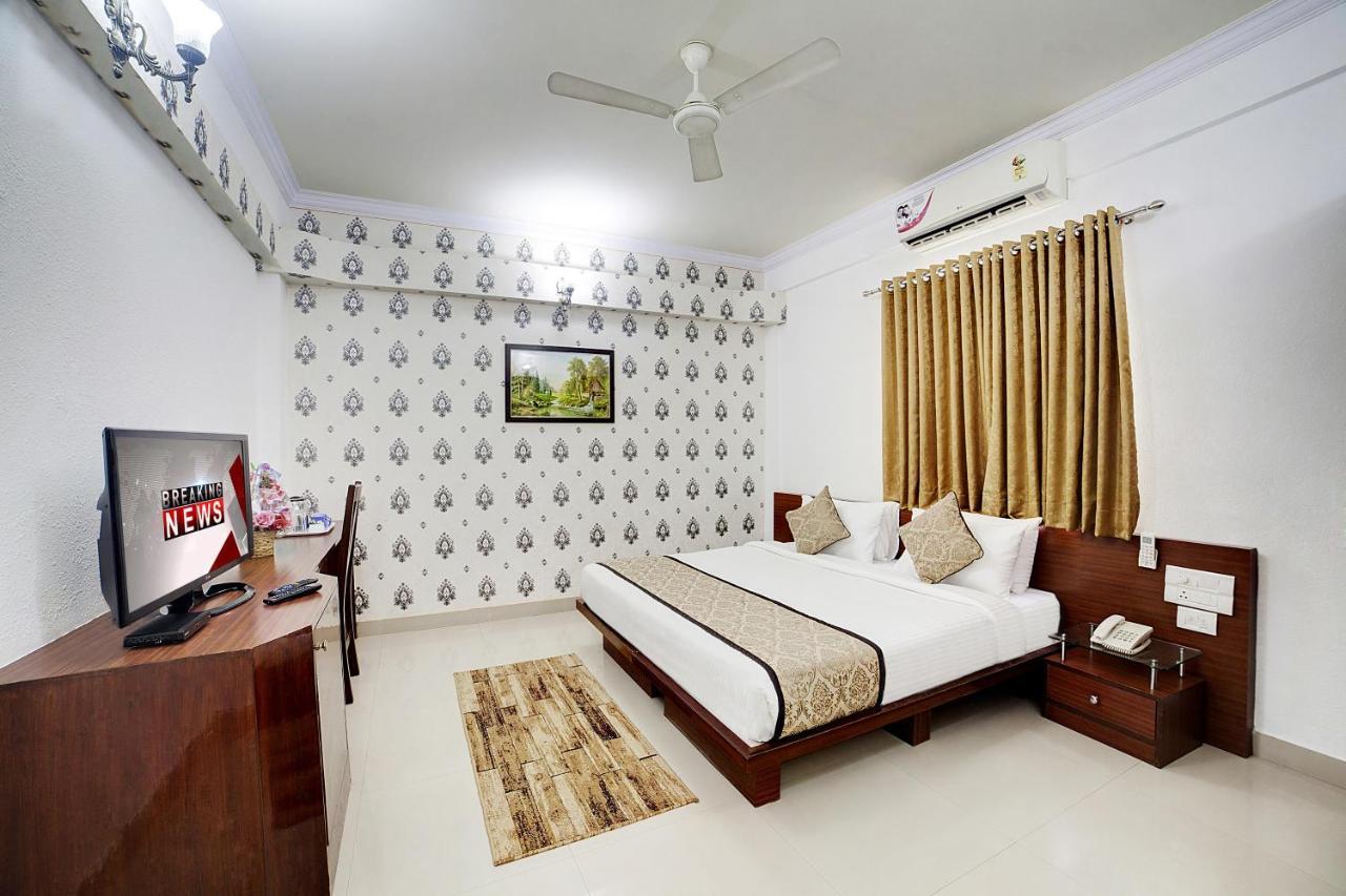 The Liverpool Blue Hotels Bangalore Ngoại thất bức ảnh