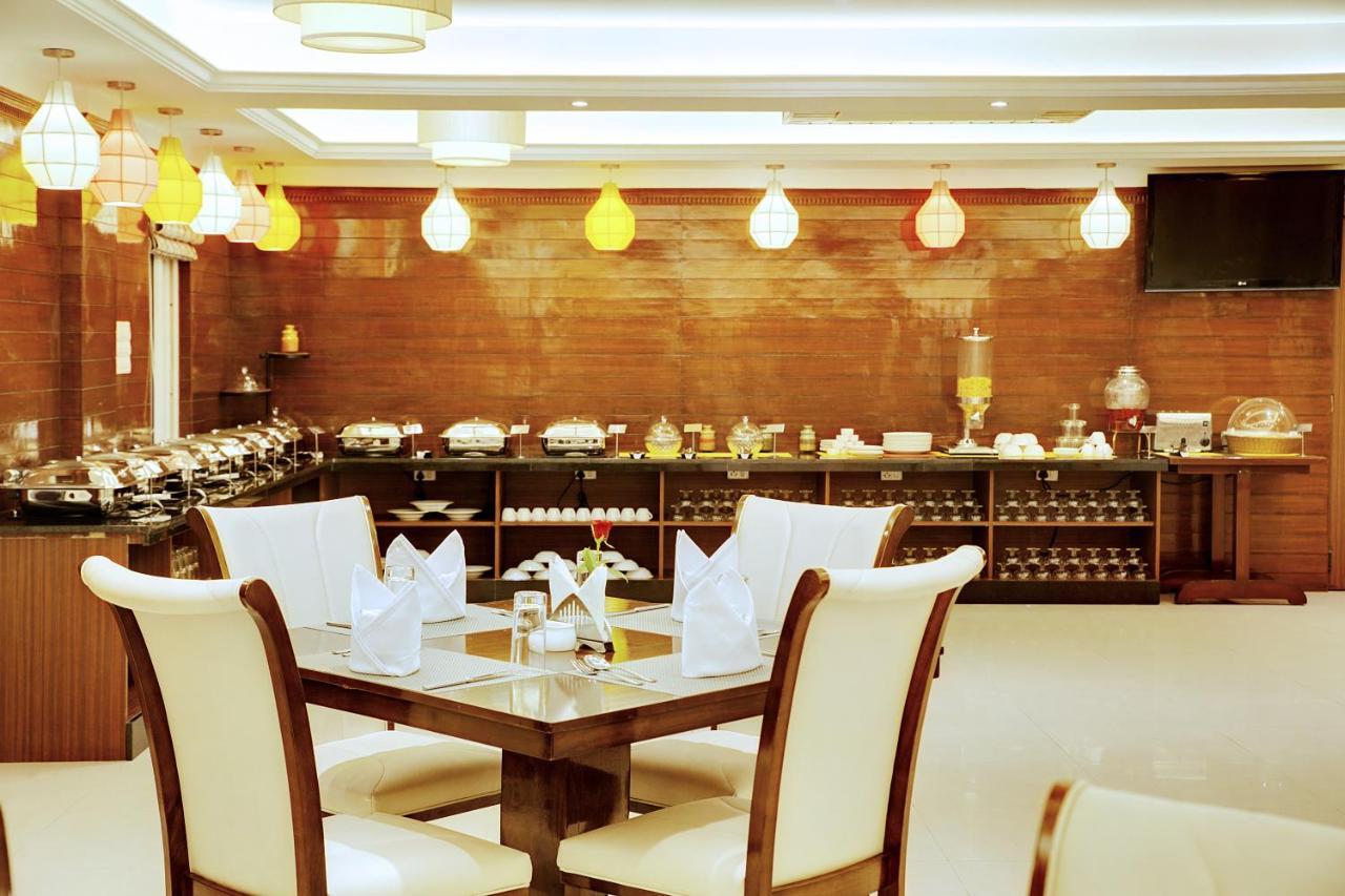 The Liverpool Blue Hotels Bangalore Ngoại thất bức ảnh
