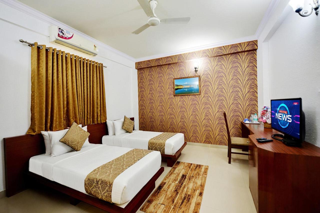 The Liverpool Blue Hotels Bangalore Ngoại thất bức ảnh