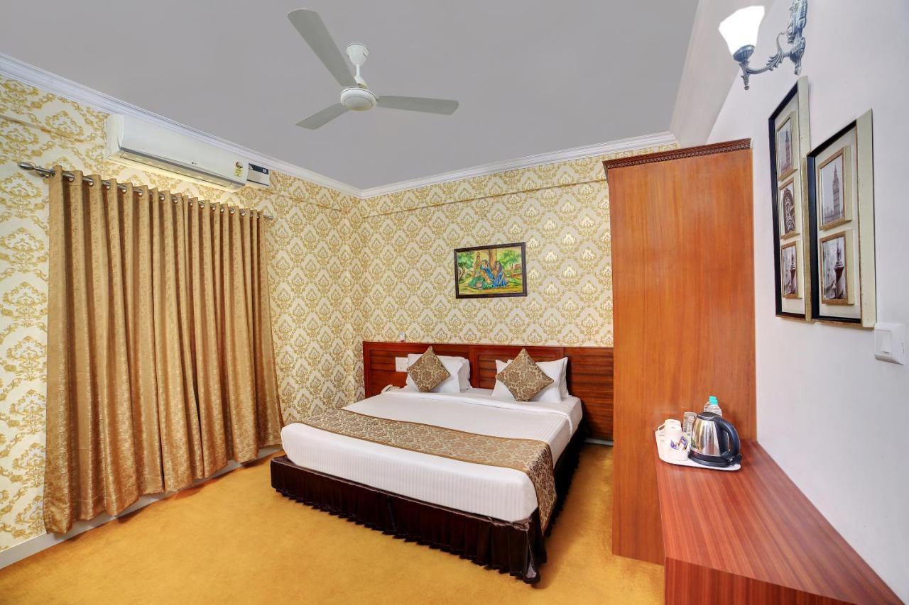 The Liverpool Blue Hotels Bangalore Ngoại thất bức ảnh